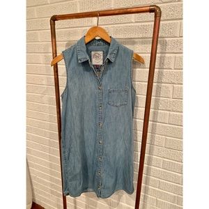 SO Cutout Back Sleeveless Button Down Denim Dress